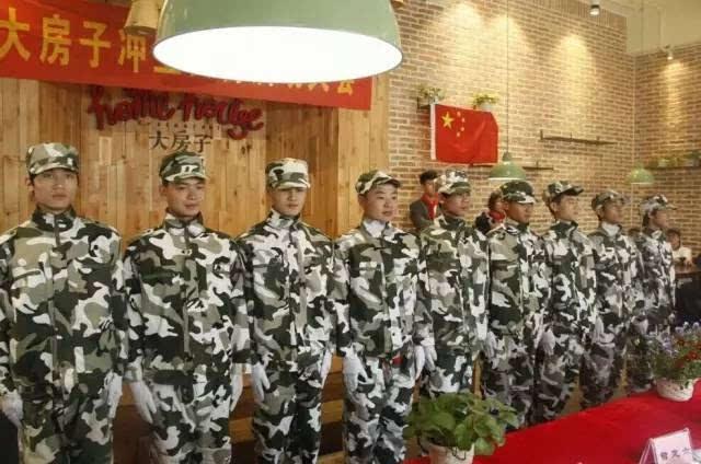 击碎怪蛋军团